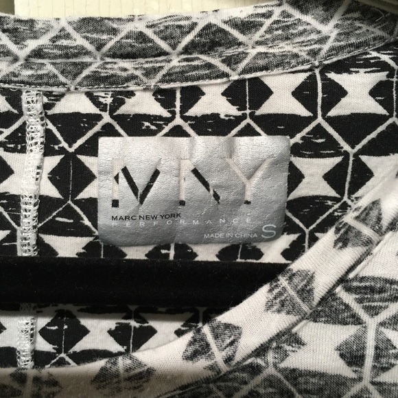 Black and white knit top. - Picture 3 of 4